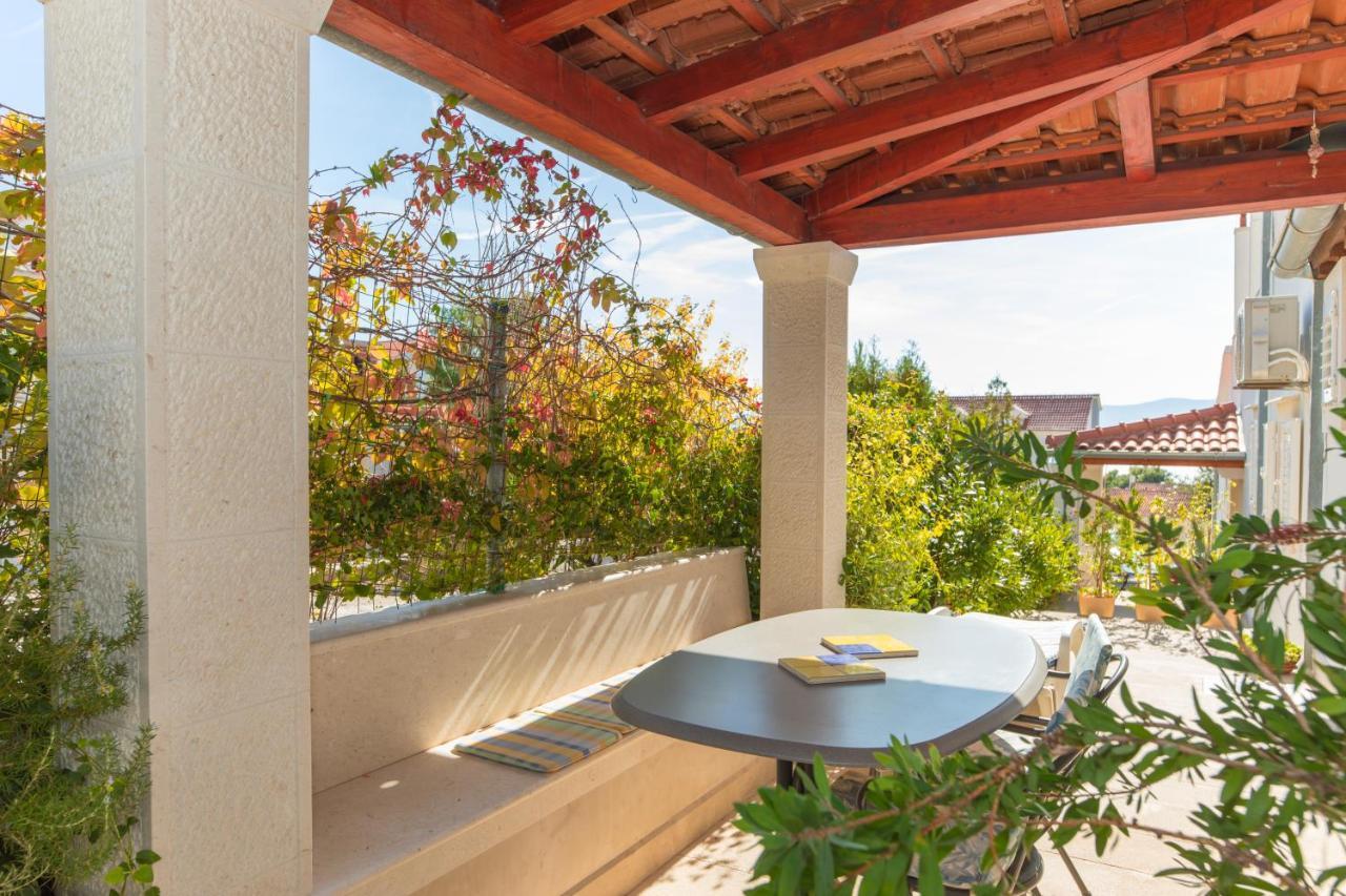 בול Apartments Lux מראה חיצוני תמונה