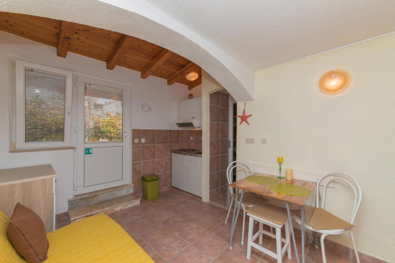 בול Apartments Lux מראה חיצוני תמונה