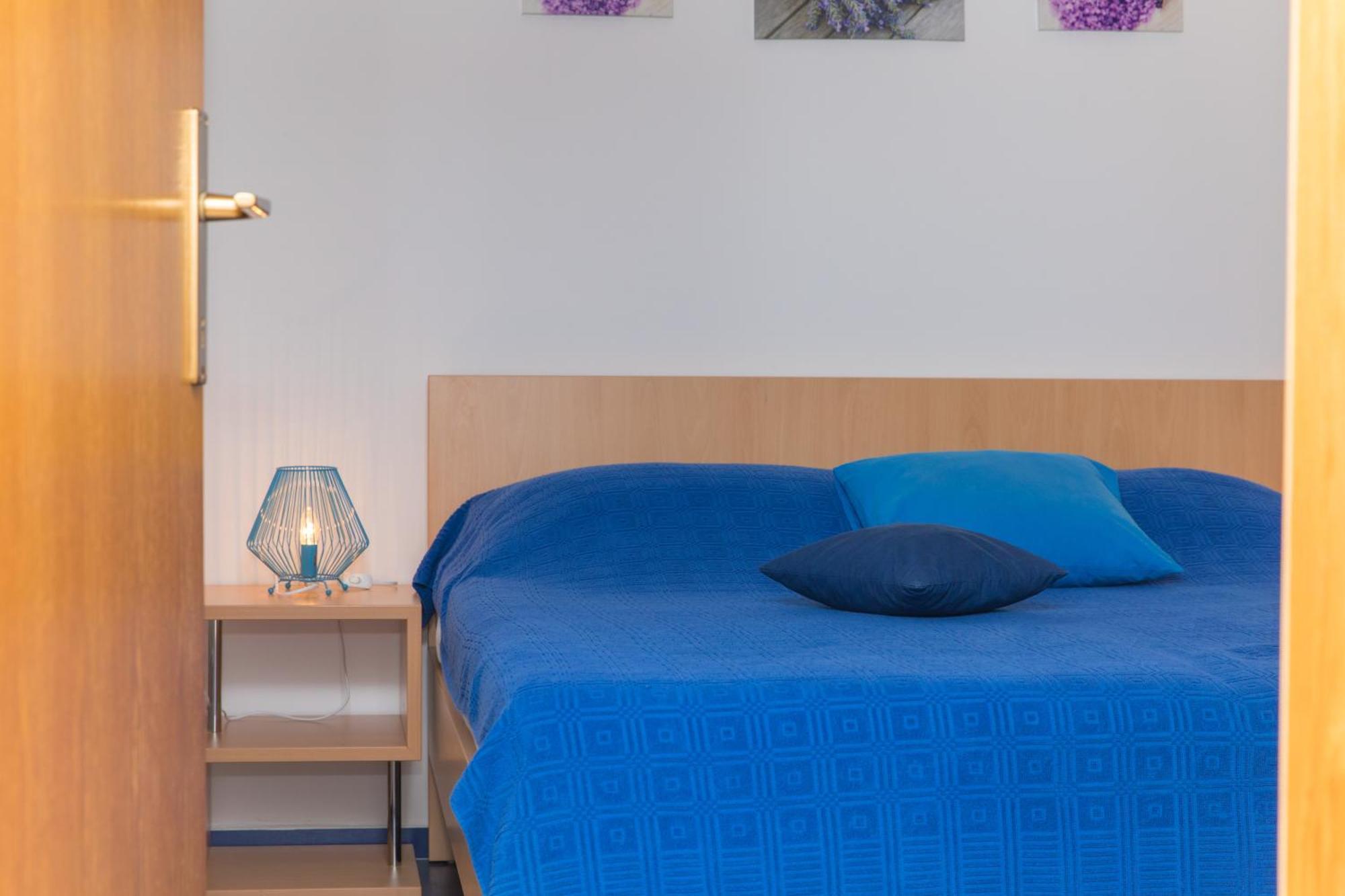 בול Apartments Lux מראה חיצוני תמונה