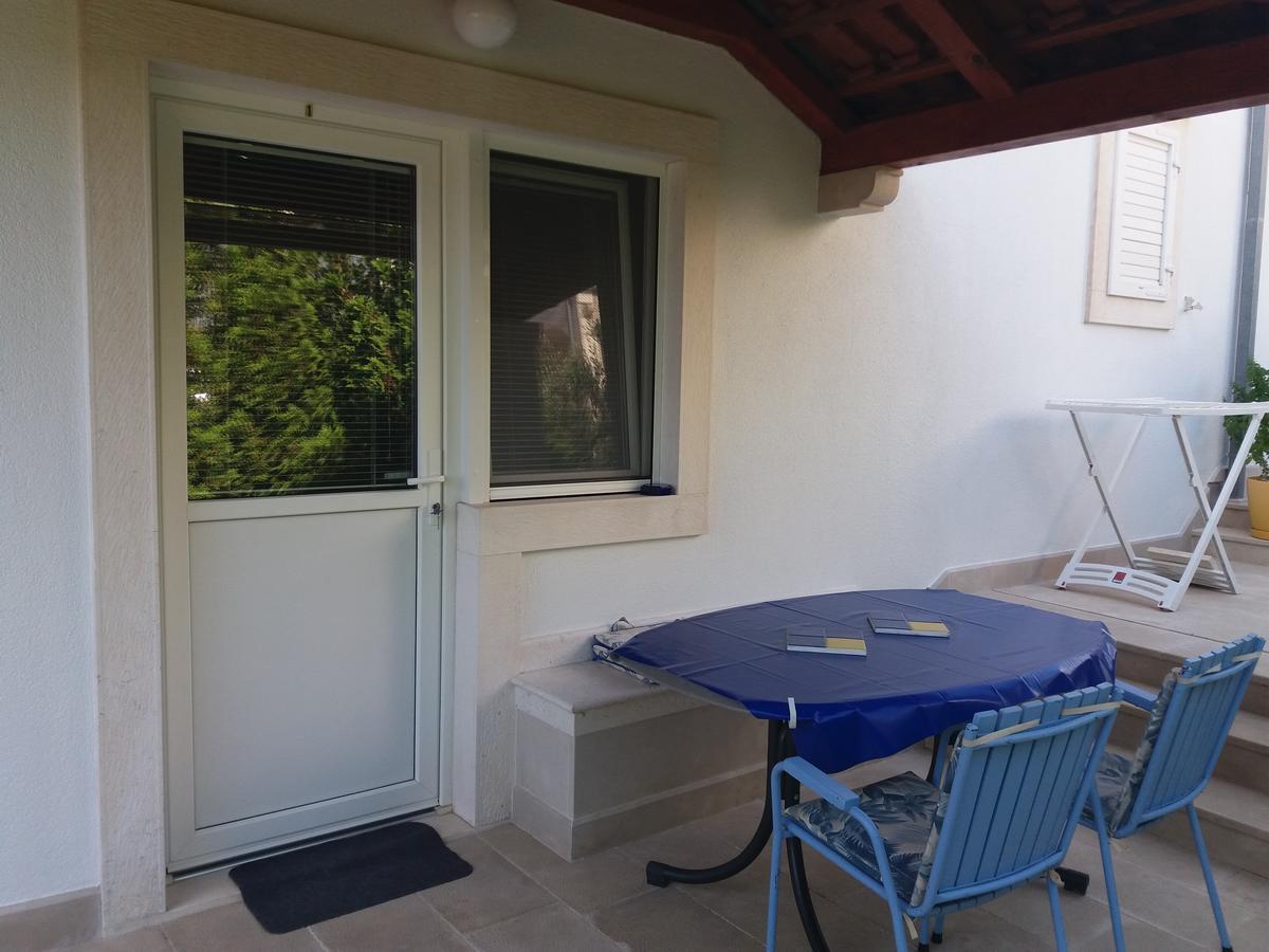 בול Apartments Lux מראה חיצוני תמונה
